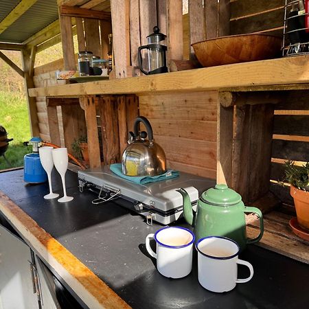 Geodesic Dome Glamping 호텔 란니들로스 외부 사진