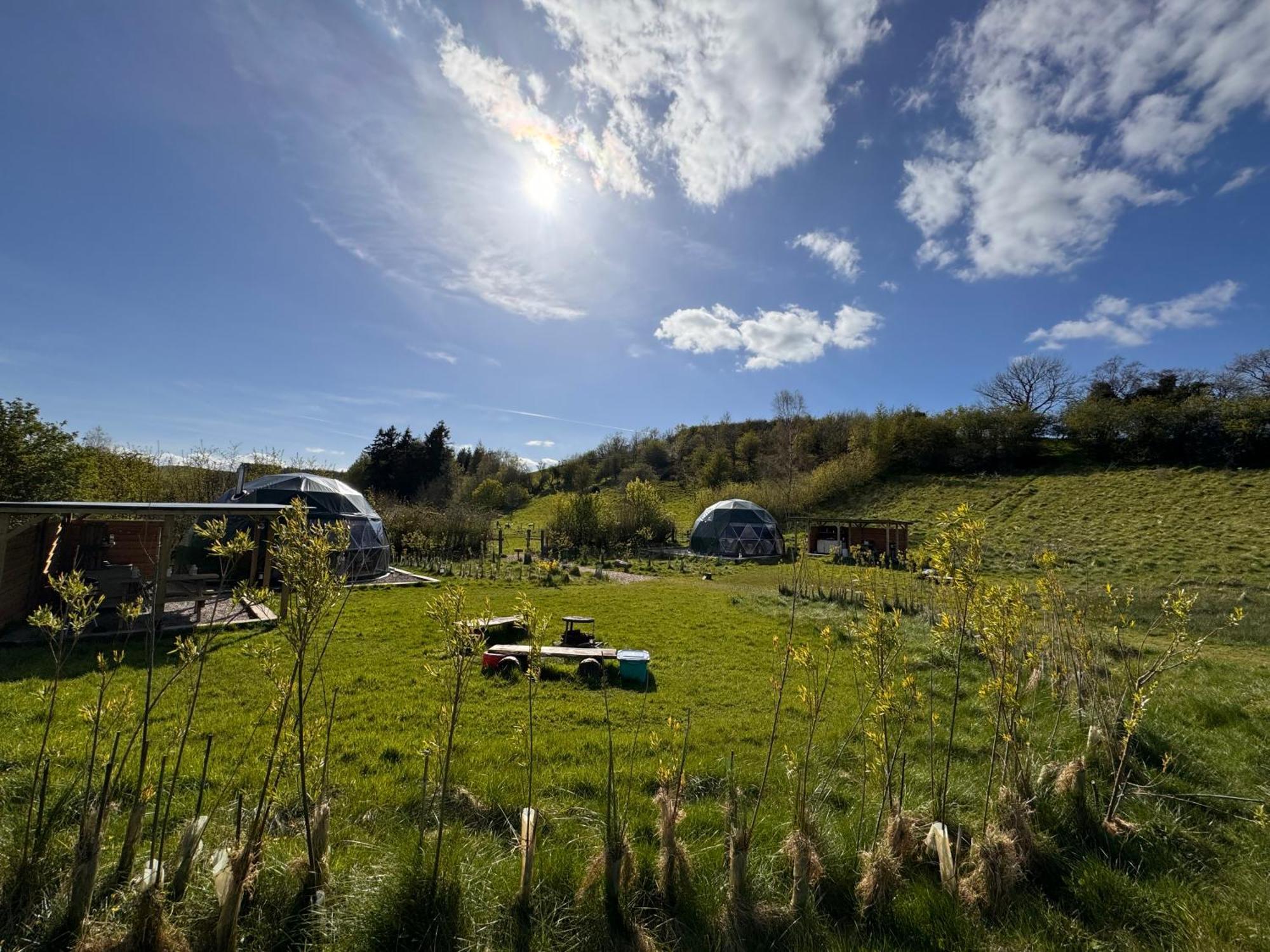 Geodesic Dome Glamping 호텔 란니들로스 외부 사진